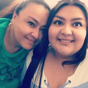 Meet your Posher, Gabriela